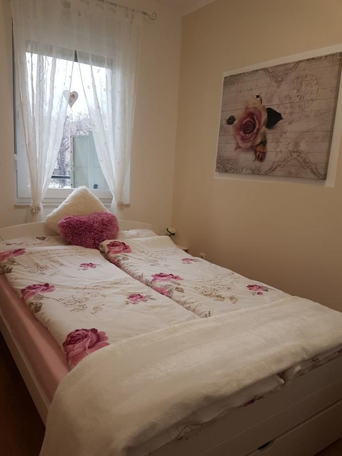 Kraljev Park Apartamento Novi Sad Exterior foto